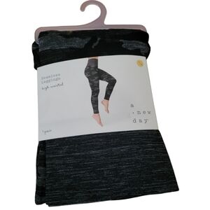 NEW A new day seamless leggings camo large XL black target high waisted